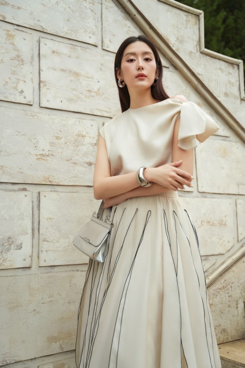 Sixdo Cream Organza Flared Skirt